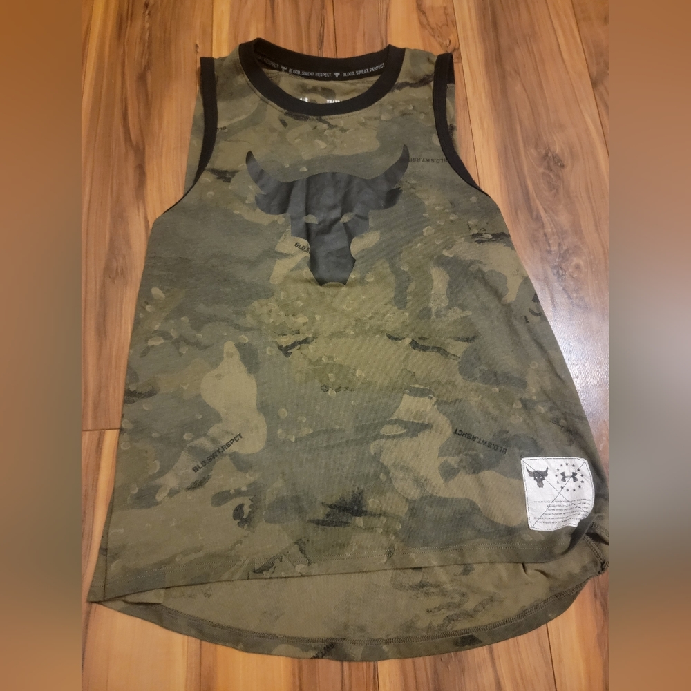 Iron Paradise Under Armour Bull high low camo tank XS